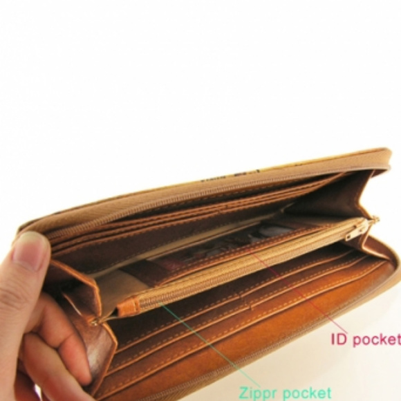 Hummingbird Large vegan clutch/wristlet wallet - Picture 4 of 5